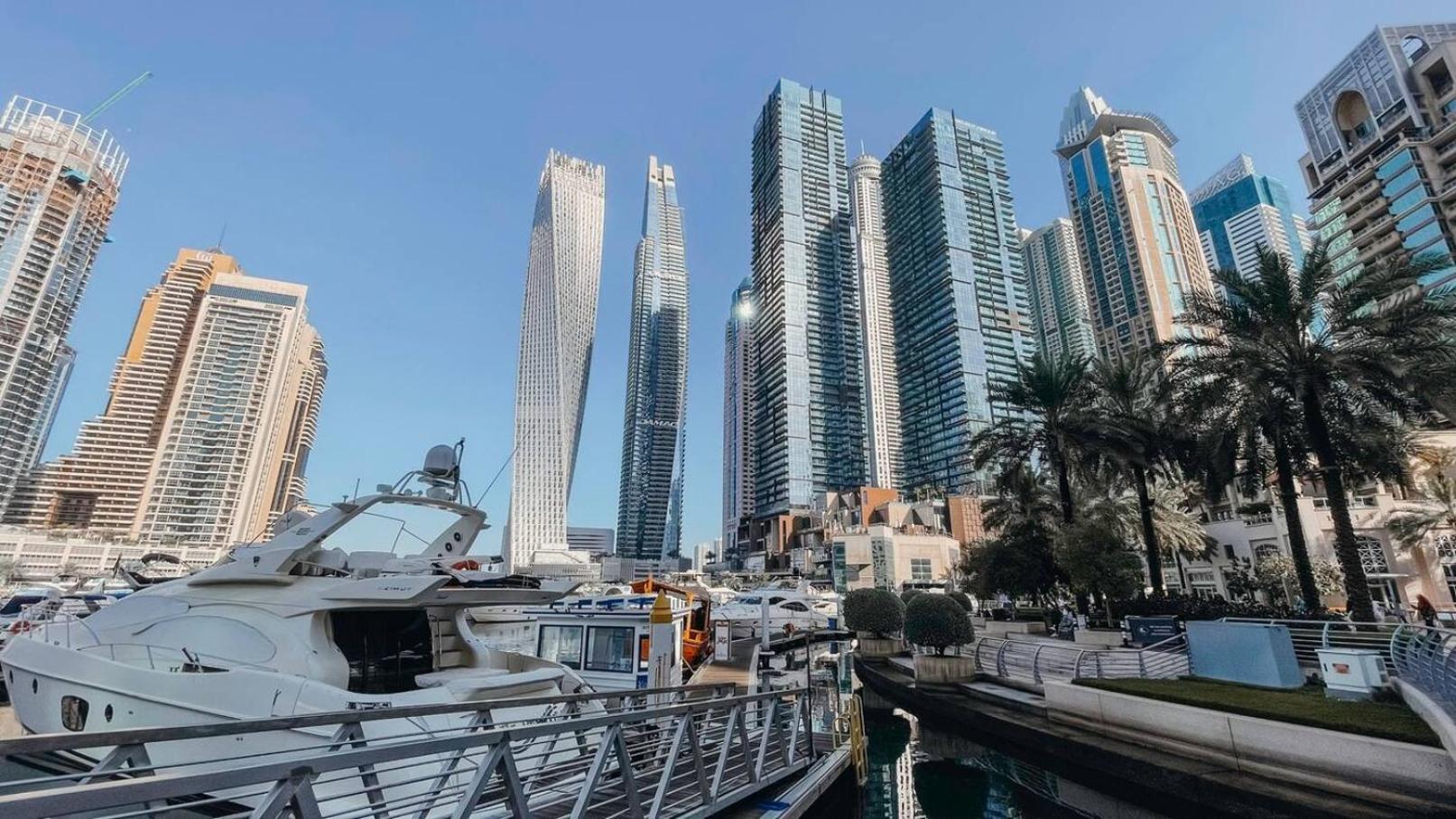 Views To Feed Your Soul On 60Th Floor Aparthotel Dubai Exterior photo