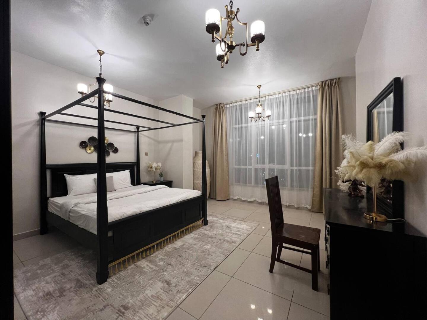 Views To Feed Your Soul On 60Th Floor Aparthotel Dubai Exterior photo