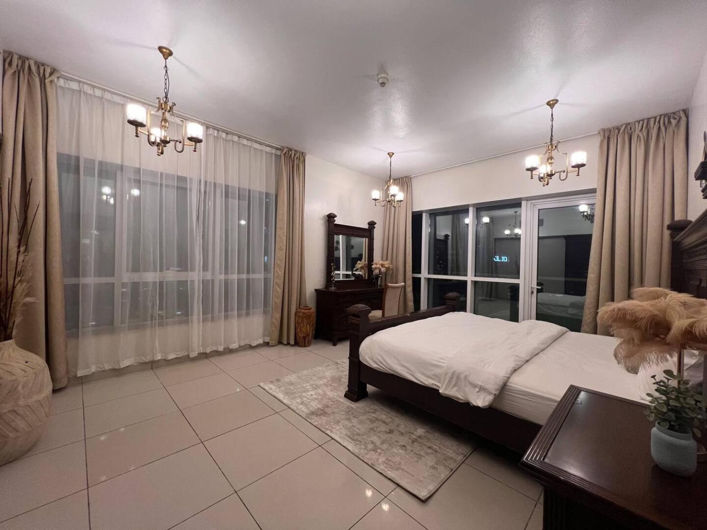Views To Feed Your Soul On 60Th Floor Aparthotel Dubai Exterior photo