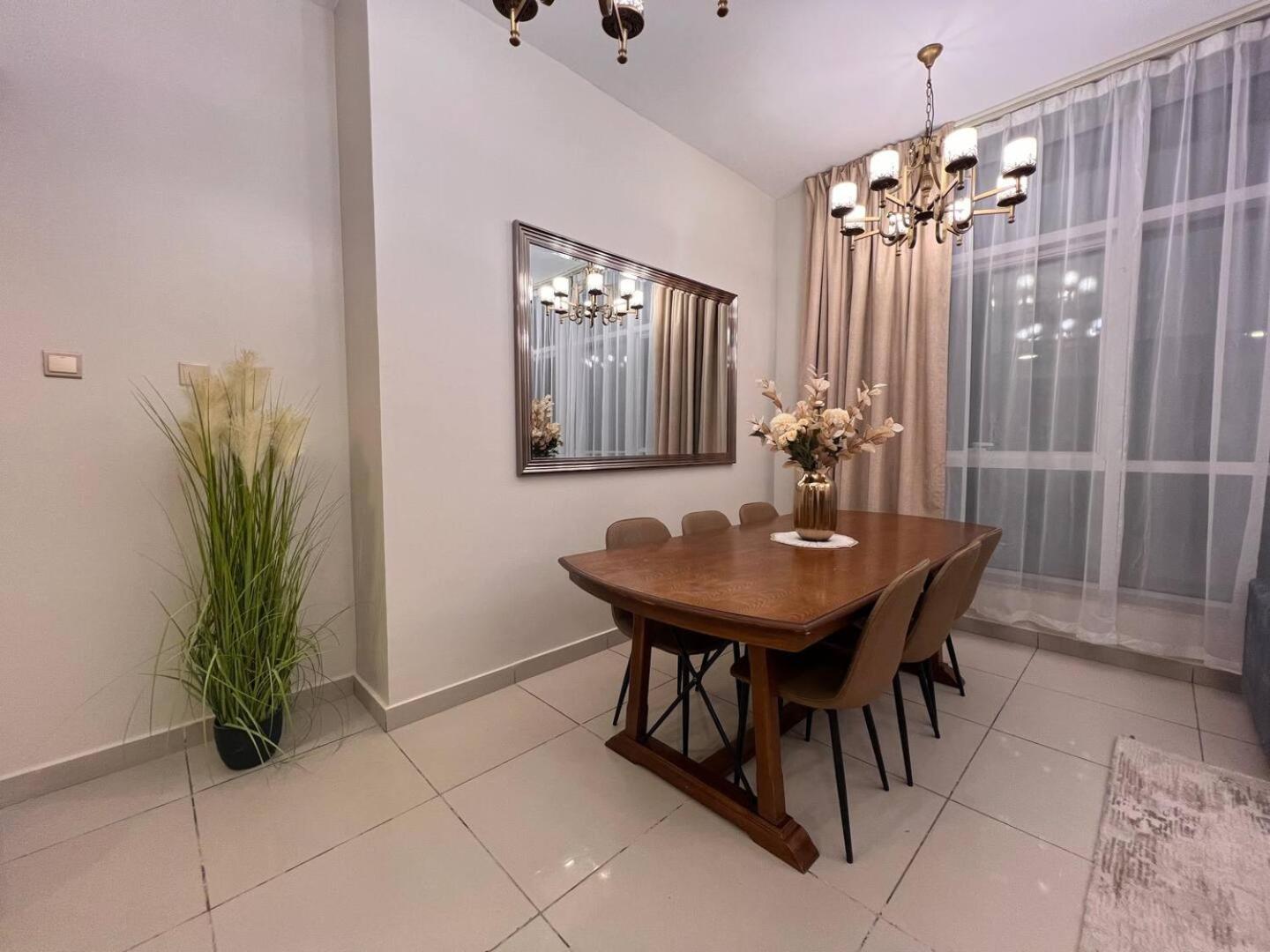 Views To Feed Your Soul On 60Th Floor Aparthotel Dubai Exterior photo