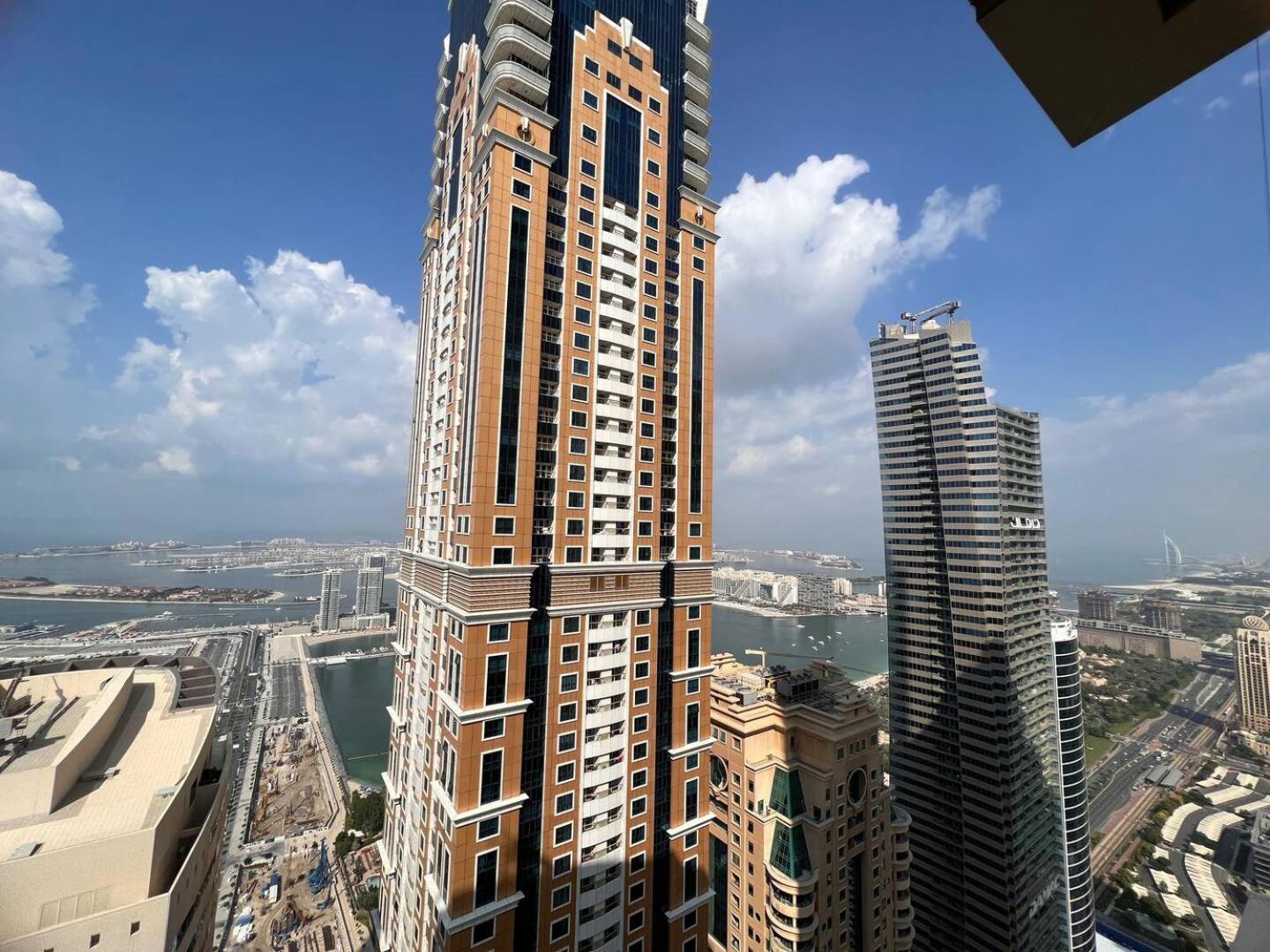 Views To Feed Your Soul On 60Th Floor Aparthotel Dubai Exterior photo